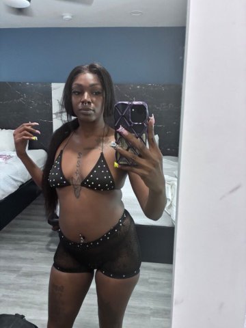 Chocolate-Themed Female Escort — Hattiesburg In-Calls/Outcalls - 1