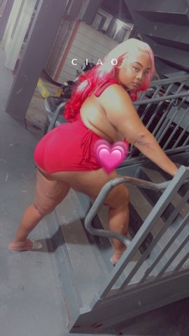 Birmingham, Alabama Thick Curvy Fetish-Friendly Escort — In/Out Calls & Custom Content - 1