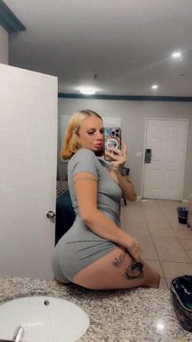 San Fernando Valley Female Escort — 420 friendly, morning specials, filming available - 1