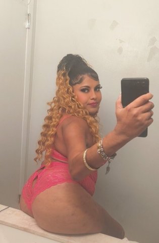 Orlando, FL Female Escort — Latina incall & car dates, live video chat, content - 1