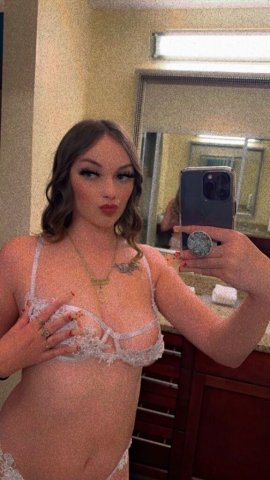 Spokane Petite Blonde Escort — Longer Private Encounters - 1