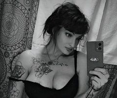 Philadelphia escorts - Philadelphia Limited-Time Female Escort — Head Only