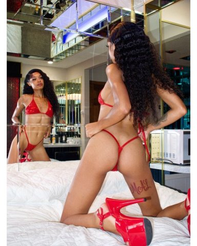 Monterey Female Escort — Incall & Outcall (Overnights / Multi-hour) - 1