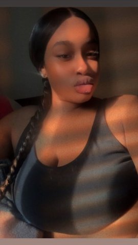 Reno Female Escort — Outcalls & “Cards Only” - 1