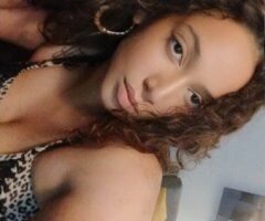 Chicago escorts - Chicago Female Escort — Birthday Throat Goat Experience (Fetish Friendly)
