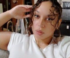 Chicago Female Escort — Birthday Throat Goat Experience (Fetish Friendly) - Image 3