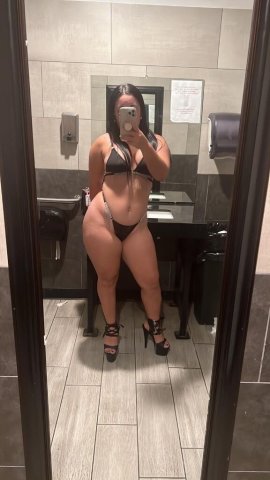 Pleasant Latina woman, 29 - 1