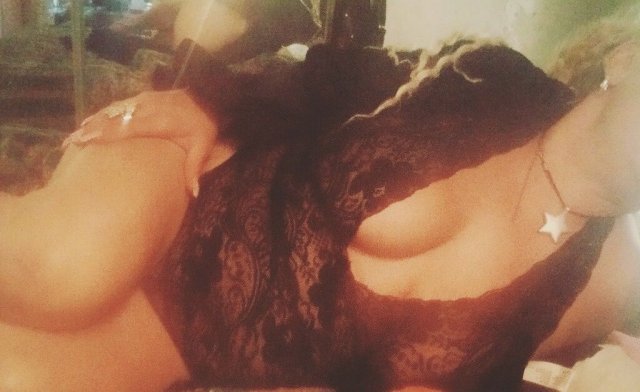 Lakewood Call-Only Adult Time with Mature Female Escort (JJ) - 1