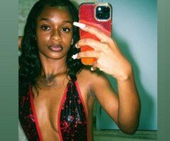 Manhattan, New York Fun-Sized Escort for Video Verification, QV/HH/HR & Custom Content - Image 6
