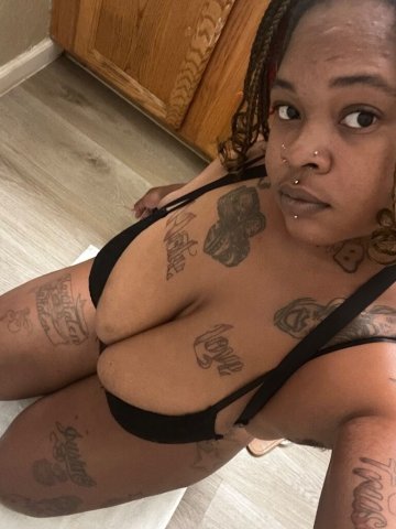 Columbus, Georgia Female Escort — Incall only, pull up ready - 1