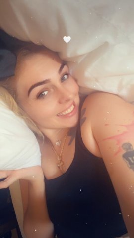 Mellisa — Rockford Female Escort (Companionship, Upscale & Discreet) - 1