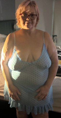 Indianapolis BBW MILF — playful conversation & flirting - 1