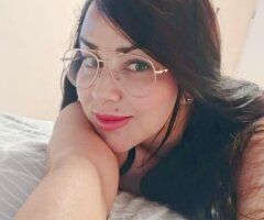 Orange County escorts - Latina con curvas en Orange County — Isabella