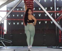 Latina con curvas en Orange County — Isabella - Image 4