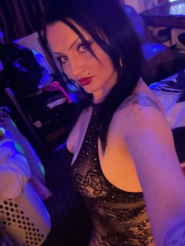 After Work W.A.P Pit Stop — Anna Lovelace (Thicc MILF) In-Call Specials - 1