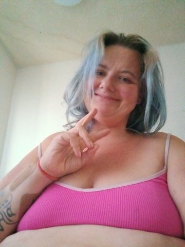 Reno NV 36 Female Escort for Financial Help & Animal Support - 1