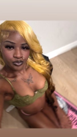Bakersfield Female Escort — Incall, Outcall & CarPlay - 1