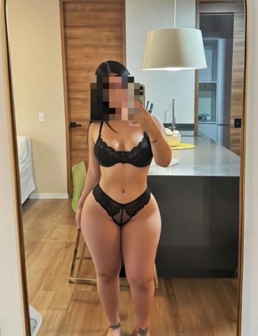 Chica latina en Queens: disponible para video llamada - 1