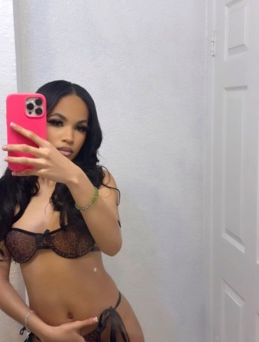 Petite, discreet 19 OF — mobile privacy, respectful overnights - 1