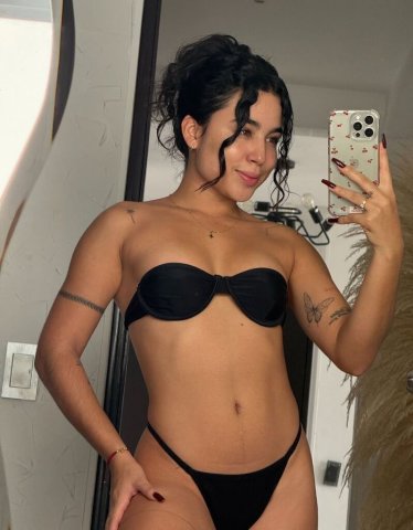 Latina Caliente — Servicio VIP y discreto, disponible hoy (26) - 1