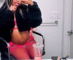 Minneapolis-St. Paul Female Escort — 2-girl facetime only - Image 2