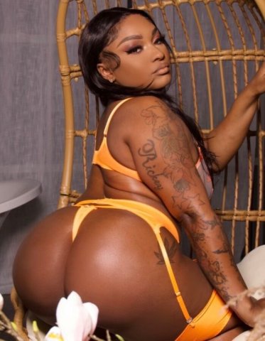 Mayah — Ventura Female Escort (Cash Only) with Premium Adult Video Requests - 1