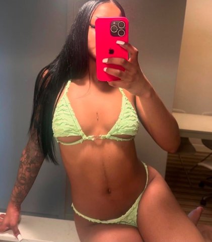 Philadelphia PA Female Escort — Sensual Relaxation & Fetish-Friendly Massage - 1