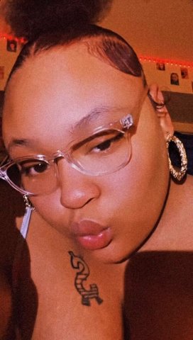 Incall BBW Escort — Soft-Light Skin, 22 Years - 1