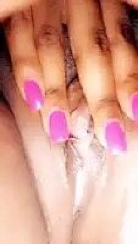Fayetteville NC Female Escort — Out-calls & 2-girl, HR, QV specials - 1
