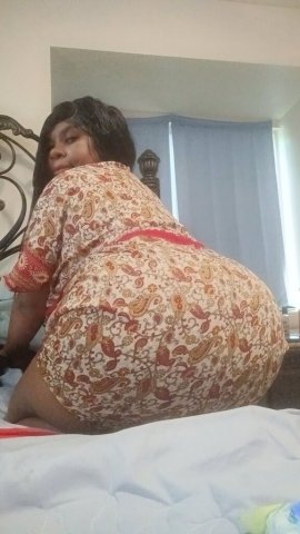 Knoxville TN Female Escort — Discreet Private Host + FaceTime Shows - 1