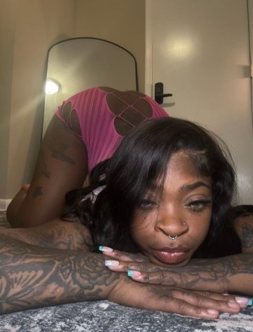 Jackson, MS 24 Squirter — Tattoos, Video Content, BDSM & Trucker Friendly - 1