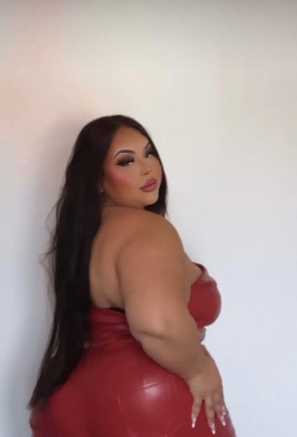 Ventura, CA Young Latina Incall & Outcall Escort — High-Favored, Curvy Brunette - 1