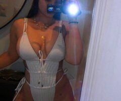 Latina disponible en Miami — buen humor y sonrisa - Image 5