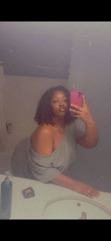 Rockford IL Upscale Female Escort — Outcall Only (Text for Fastest Reply) - 1