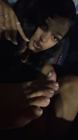Pittsburgh PA Fantasy Squirting Escort — Footjobs & Verification - 1
