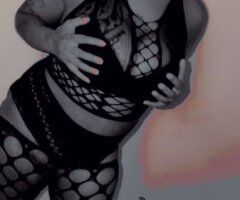 Columbia, SC Red Availablity Female Escort — Full Service - Image 3