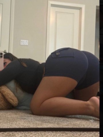 Western Slope Fun Size Female Escort — FaceTime Shows - 1