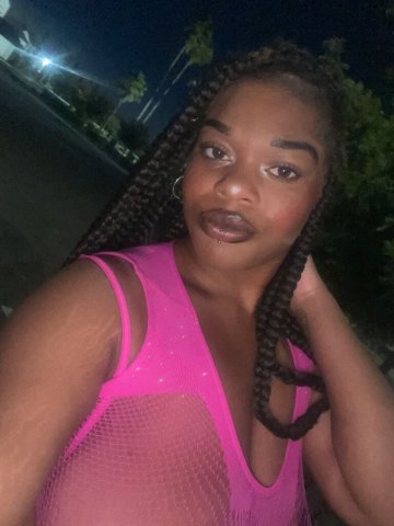 Thick & Curvy Outcall Female Escort — Throat Service, 20 - 1