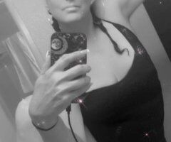 Sacramento escorts - Sacramento CA Room Money Help — 420 Friendly Female Escort (BJ + Oral)