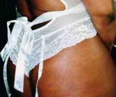 Chicago escorts - Chicago New Client Half-Off + Free Shot (In-Calls Only)