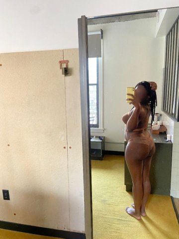 Busty Black Escort (28) — Incall in North Austin (GFE, Fetish Friendly) - 1