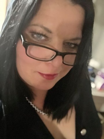 Louisville KY Female Escort — Throat Fucking & Roleplay - 1