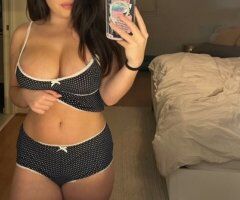 San Fernando Valley escorts - San Fernando Valley Brunette Female Escort — Travel Dates in Sherman Oaks, Ventura & Orange Counties