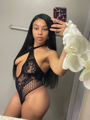 Norfolk VA Outcall Only Female Escort — Nuru Massage with Happy Ending - 1