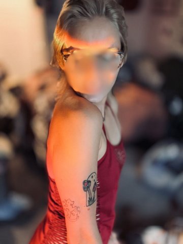 Petite Blondie In-Call Only (Half-Hour) — Text-Only, Denver Area - 1