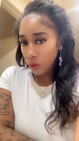 Oakland Female Escort — incall, outcall & video call verification - 1