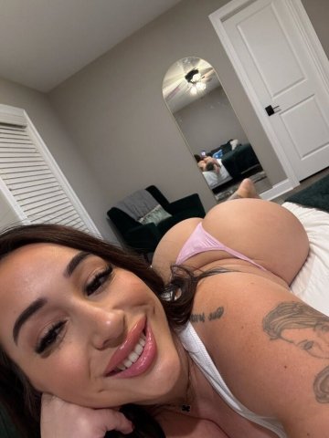 Independent Female Escort (GFE) — Space Coast Incall/Outcall + Car Dates - 1