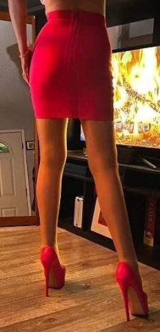 Goddess Olivia Blake — Portland Female Escort for Sensual Body Rubs & Phone Fantasies - 1