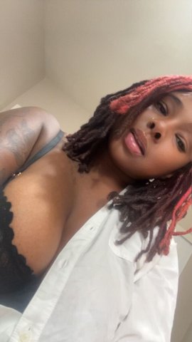 Norfolk, VA Incall Only — Discreet Professional Female Escort (Facetime/Duo & Cardate) - 1