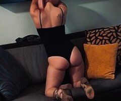Blonde, blue-eyed escort — short-time outcalls in Northern Virginia / DC hotels - Image 2